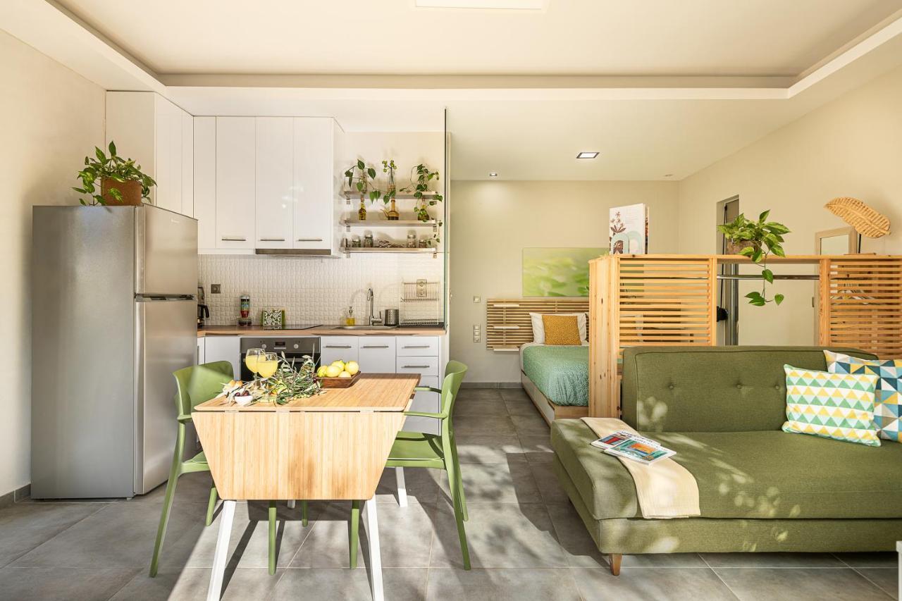 Olive Lemon Biophilic House & Lush Forest Garden *