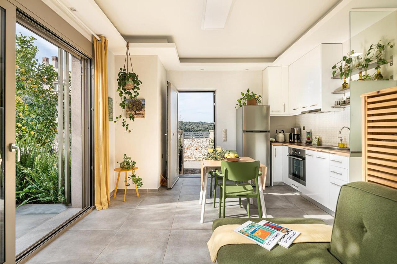 Olive Lemon Biophilic House & Lush Forest Garden 度假居